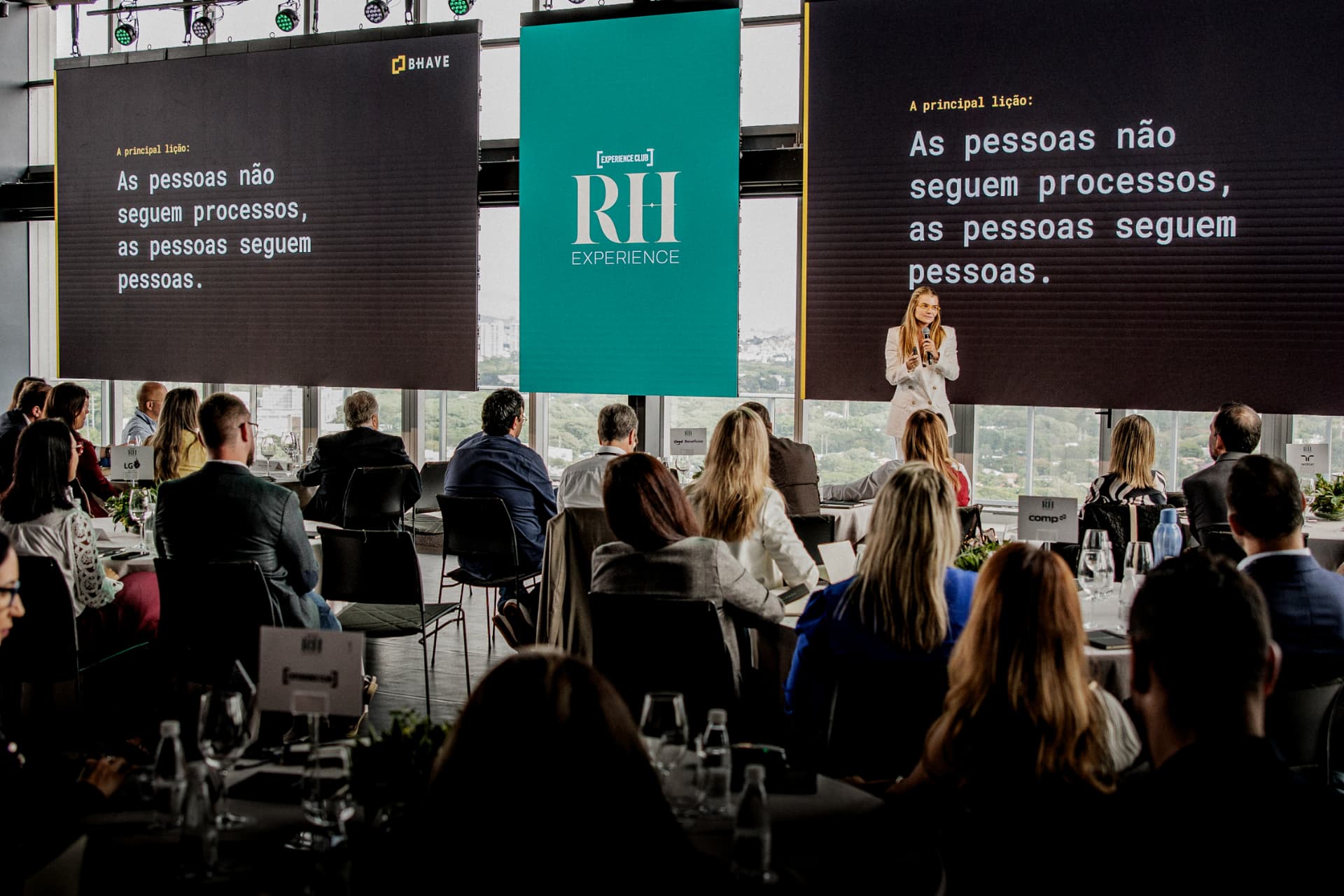 Evento presencial com Erika Linhares